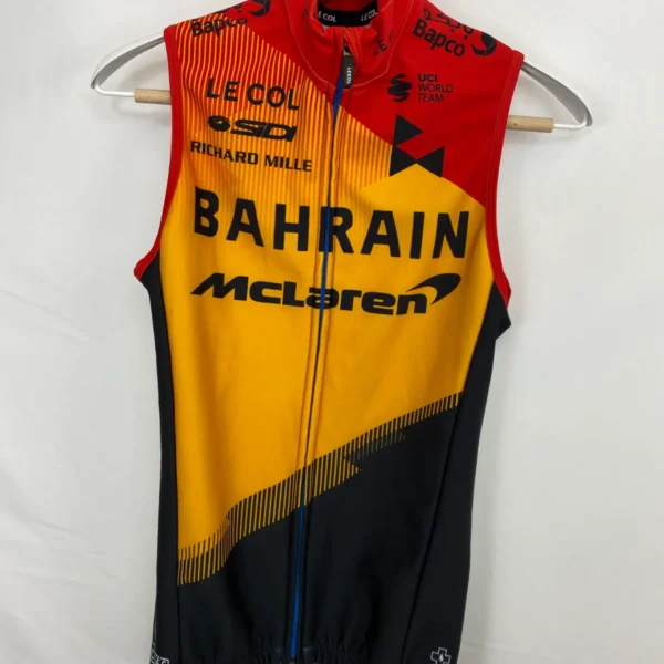 Bahrain - Chaleco invierno