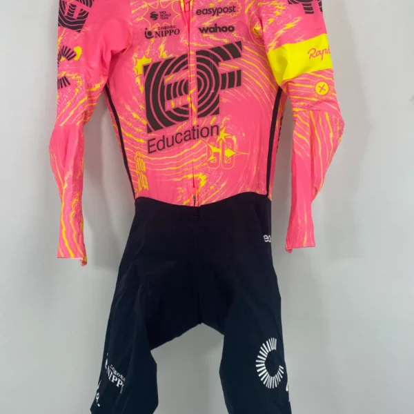 EF - Breakaway suit