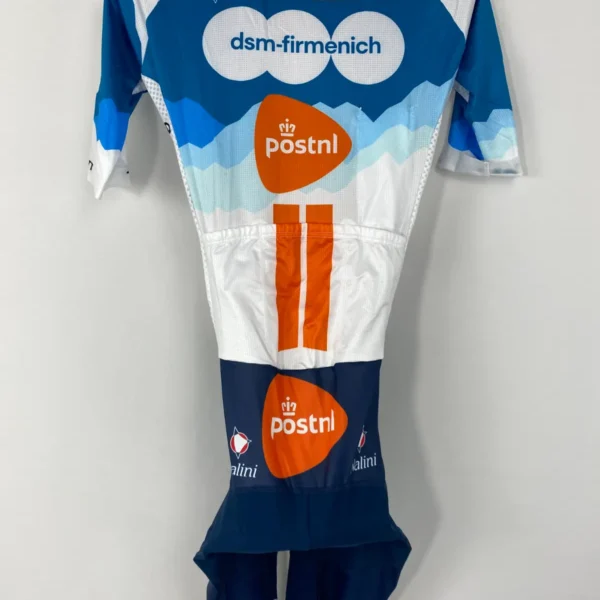 DSM - Mono corto rejilla